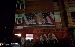 Trumpi zëvendëson Putinin në Mitrovicën veriore