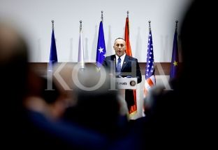  Haradinaj tregon për atë që u diskutua në takim me Hahnin e Lunaçekun