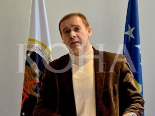Berisha dyshon se Kosova ka bërë lëshime tjera në bisedimet për kod telefonik