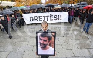 Sot, në orën 12:00, me protestë kërkohet drejtësi për Astrit Deharin