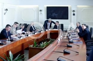 Deputeti i PDK-së tërheq nënshkrimin, VV-së i dështon seanca për Deharin