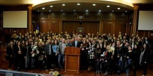 Veseli takoi një grup prej 150 studentësh të Universitetit “Fehmi Agani”