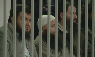 Imamët shqiptarë kërcënojnë: Zullumqarët po qeshin tani, por do qajnë më vonë