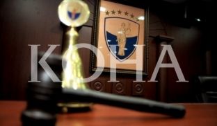  Themelorja shtyn ekzekutimin e vendimit që konstaton shkeljet e Kushtetueses