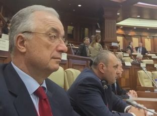 Haliti e Petroviq në takimin e AP të NATO-s në Stamboll