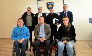 Hoti: Qeveria e gatshme të mbështesë paraplegjikët dhe tetraplegjikët