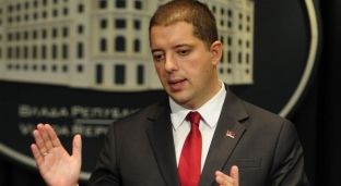 Gjuriq tregon planin për “pushtimin” telekomunikativ në Kosovë