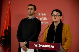  Vetëvendosje: Asnjë person s’ka dhënë përgjegjësi 16 ditë pas vdekjes së Deharit