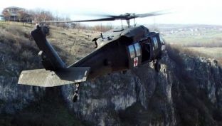 KFOR transporton një foshnjë nga Prishtina në Beograd