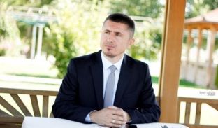 Berisha akuzon për keqpërdorim të resurseve shtetërore për fushatën në Drenas 