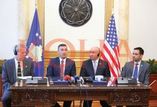 Veseli i dha përkrahje kompanisë së dyshuar për përvetësim aksionesh