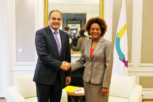 Hoxhaj në samitin e Frankofonisë, pret njohje të reja