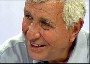 Manojllovski thotë se shqipen e mësoi nga prindërit, si gjuhë të tij