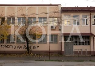 Kush e cilëson të pazakontë situatën në Qendrën e Paraburgimit në Prizren [video]