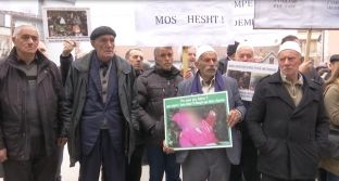  Nga Skënderaj në Prishtinë: Kërkohet drejtësi e kompensim për dëmet e luftës [video]