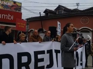 Gjakova i përgjigjet thirrjes “Drejtësi për Astritin” [video]