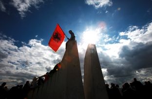 Nisma: Shqiptarë, urime Nëntorin e fitoreve historike