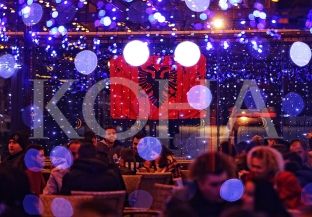 Prishtina sot frymoi kuqezi [video]