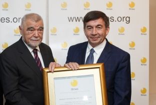 Ministri i Arsimit nderohet në Lubjanë me çmimin special