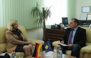 Viets: Sundimi ligjit, garanci për rrugën evropiane të Kosovës