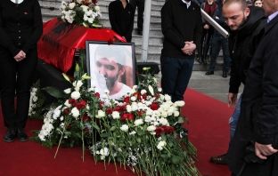 Pozita pret rezultatet përfundimtare për të diskutuar për rastin Dehari