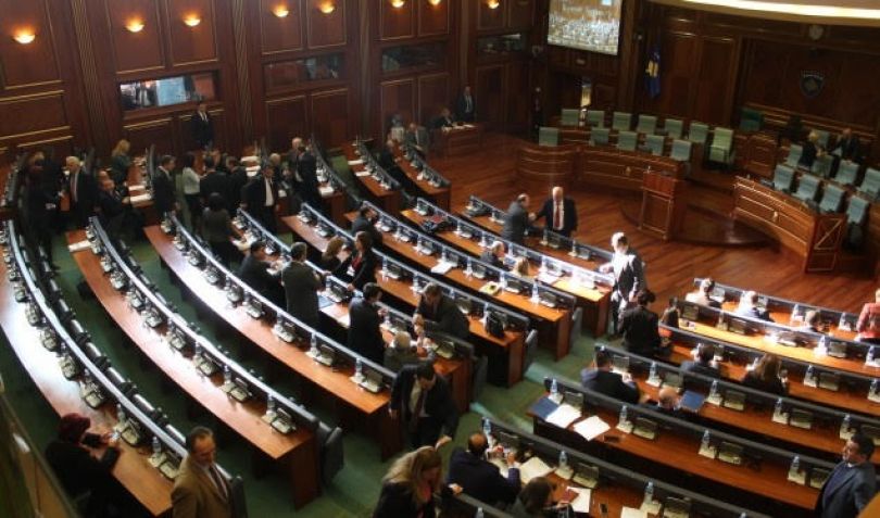 Nuk votohen disa projektligje, mungojnë deputetët