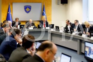 Mustafa thotë se edhe në mot Kosova mund të mbetet pa liberalizim [video]