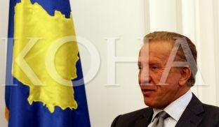 Pacolli: Drenasi është i mbuluar me xhipa të Qeverisë e të Kuvendit