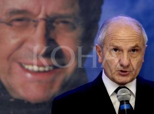 Sejdiu ia uron ditëlindjen Rugovës, “Engjëllit Mbrojtës të Kosovës”