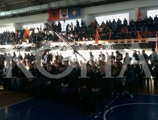 Ndërpritet tubimi përmbyllës i Nismës për shkak të rrymës, thonë se ishte e qëllimshme