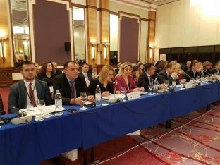 Bajrami: Qeveria në krah të ndërmarrjeve për të rritur aftësitë konkurruese