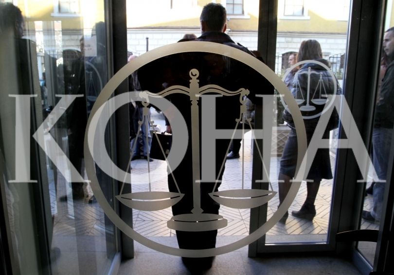 Pesë persona grushtuan koordinatorin e Panelit për lirim me kusht