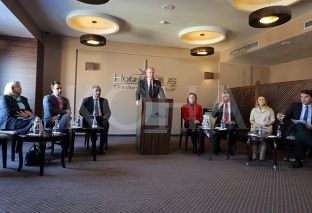 Quinti thërret për luftim të korrupsionit