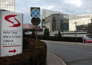 Serbia riaktivizon tri pika karburanti në veri të Kosovës