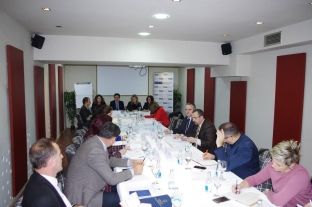 U diskutua zbatimi i rekomandimeve të Avokatit të Popullit për Komisionin për të Drejtat e Njeriut