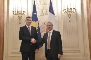 Veseli diskuton me homologun francez për 62 milionë euro për trajtim të ujërave të zeza