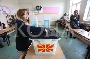 Zgjedhjet në Maqedoni: Deri në ora 13:00 votuan 34.83 për qind