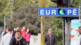 BE shqyrton politikat e zgjerimit, Kosovës i përsëriten kushtet për liberalizimin