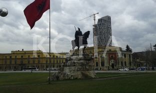 Shqipëria përmirëson trajtimin financiar të diplomatëve të vet