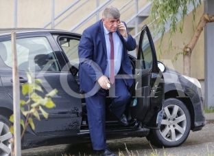 Gashi: Sylë Hoxha, deshi s’deshi do ta pranojë raportin e mjekëve