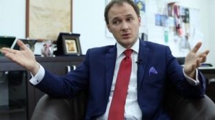  Selimi nuk flet për humbjen e milionave të MCC-së, se “s’i beson KTV-së” [video]