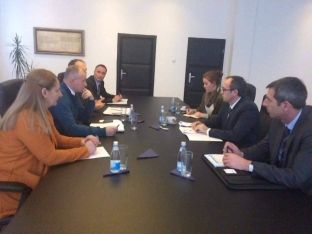 Hoti: Dogana mblodhi mbi 1 miliard euro, rekord në gjithë këto vite