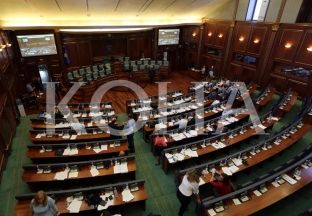 Kuvendi i Kosovës sot mban dy seanca – njëra për Astrit Deharin