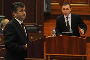 Përplasje mes deputetëve Selimi e Beqiri