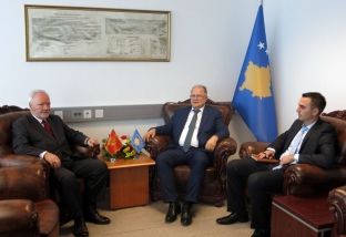 Kelmendi takon ambasadorin e Malit të Zi, s’flasin për demarkacionin