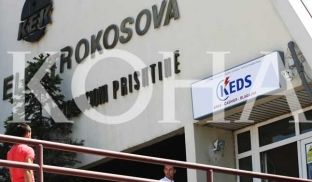 Gjobë për KEDS-in nëse s’i kthen punëtorët në punë [video]