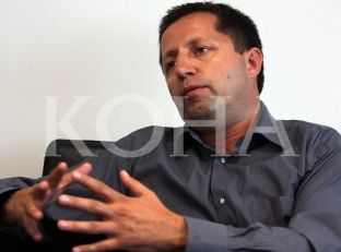 Pajaziti: Kërkojmë rrënimin e murit dhe transparencë nga Tahiri e Mustafa