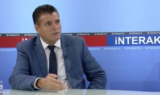  Bahtiri i përgjigjet Veselit, thotë se po do që ta rrëzojë por e ka kot