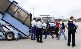 Kosovarët po kthehen vullnetarisht në vendlindje nga Gjermania