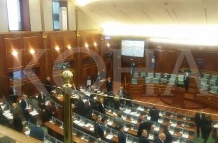  Osmani: Kur flisnin burrat askush nuk kërcënonte 